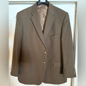 Bert Pulitzer sports coat.